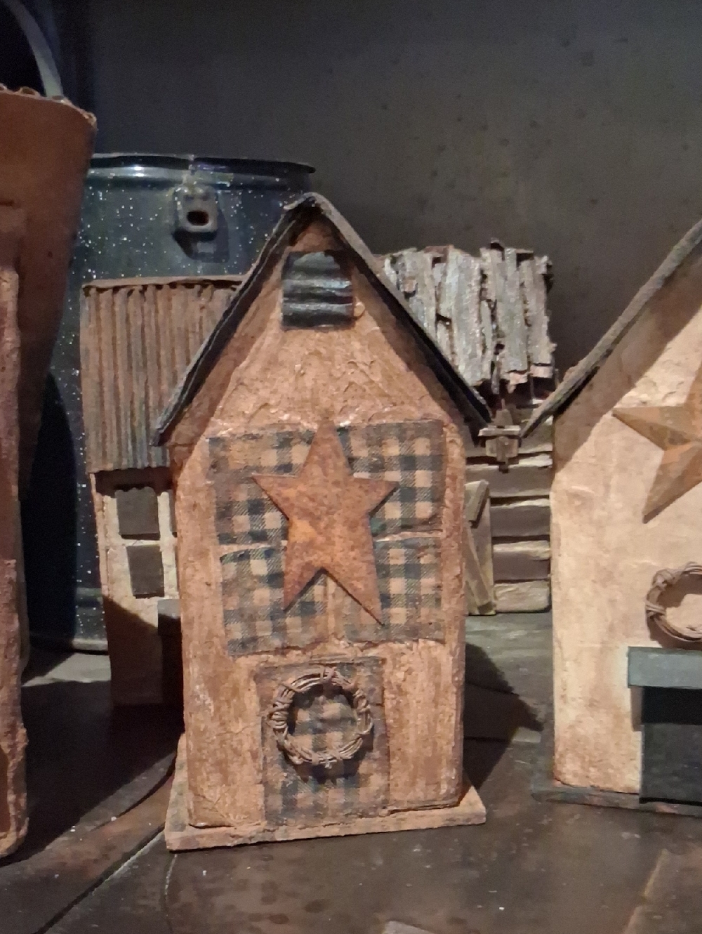 Primitive House - Picture 6 of 6
